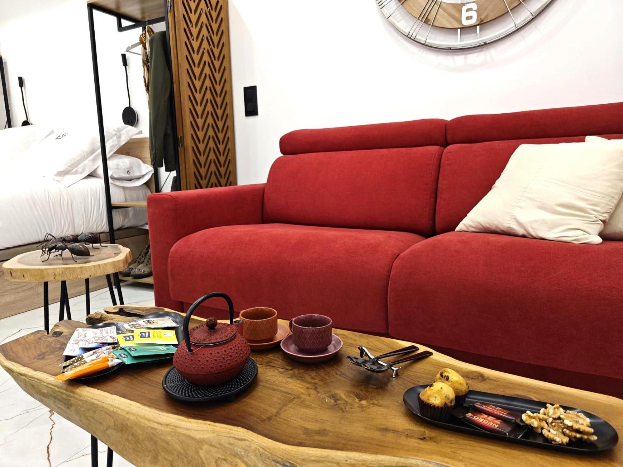 La Parada Del Rey - Luxury Suites Plasencia Ngoại thất bức ảnh