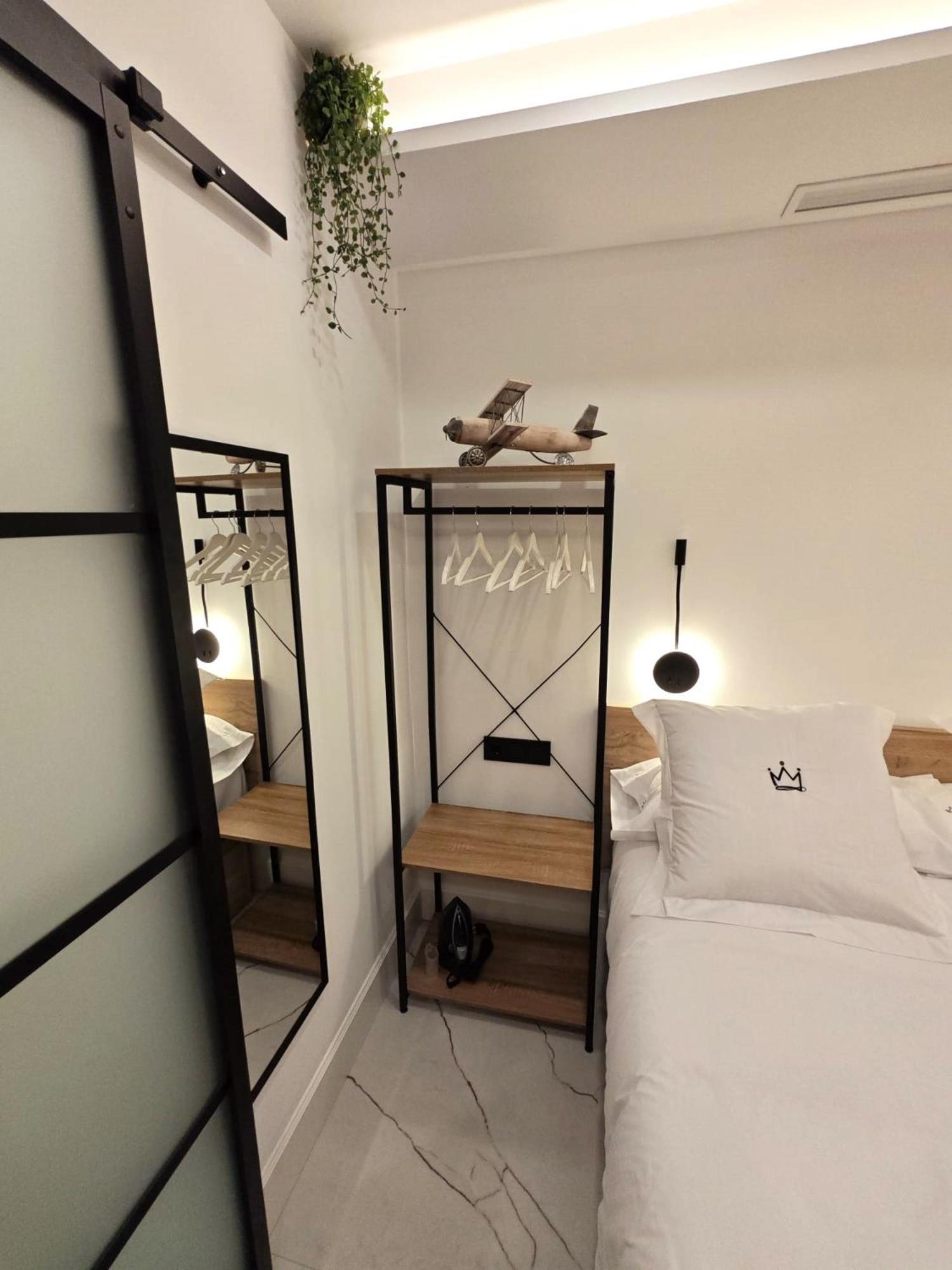 La Parada Del Rey - Luxury Suites Plasencia Ngoại thất bức ảnh