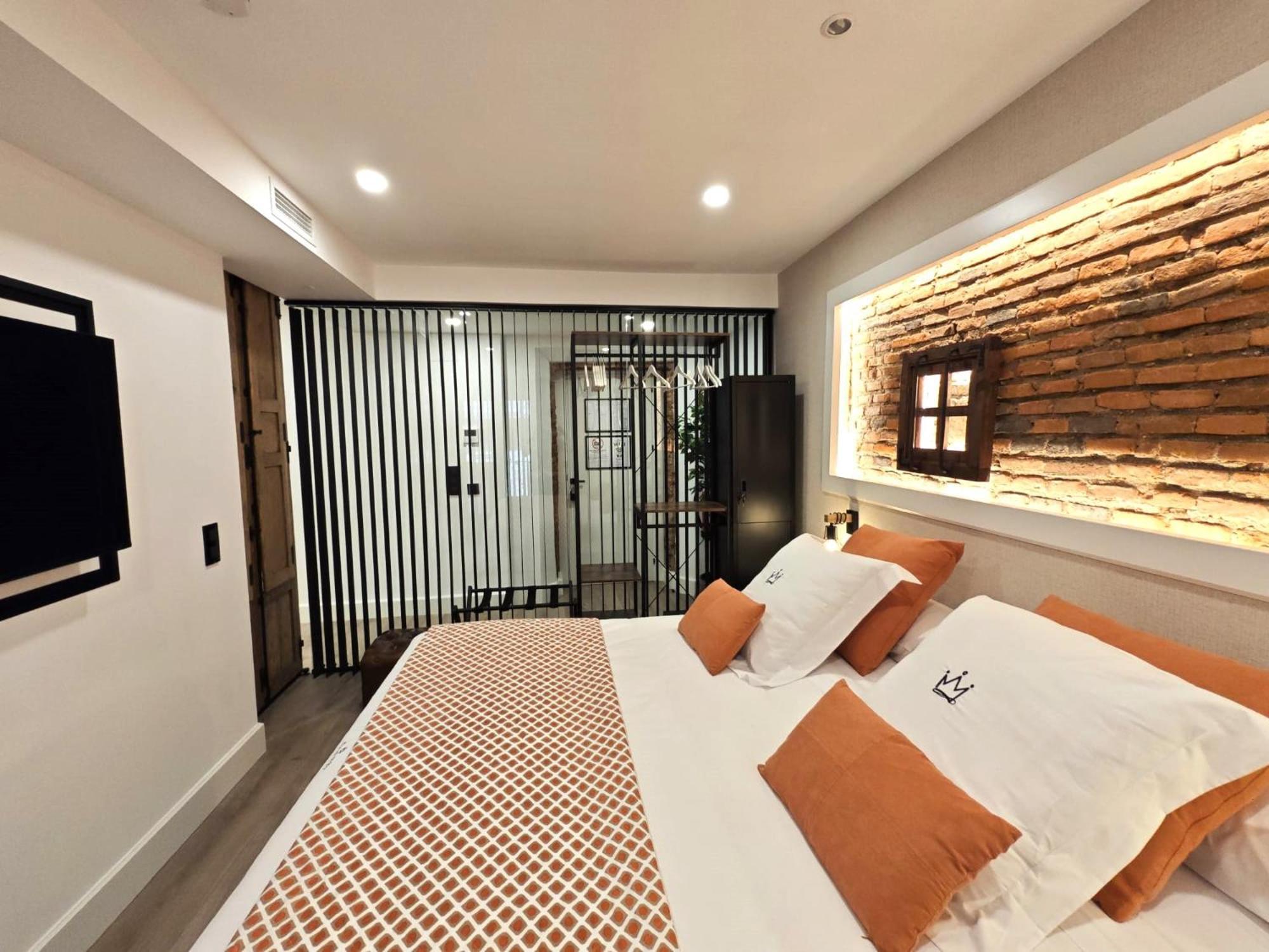 La Parada Del Rey - Luxury Suites Plasencia Ngoại thất bức ảnh