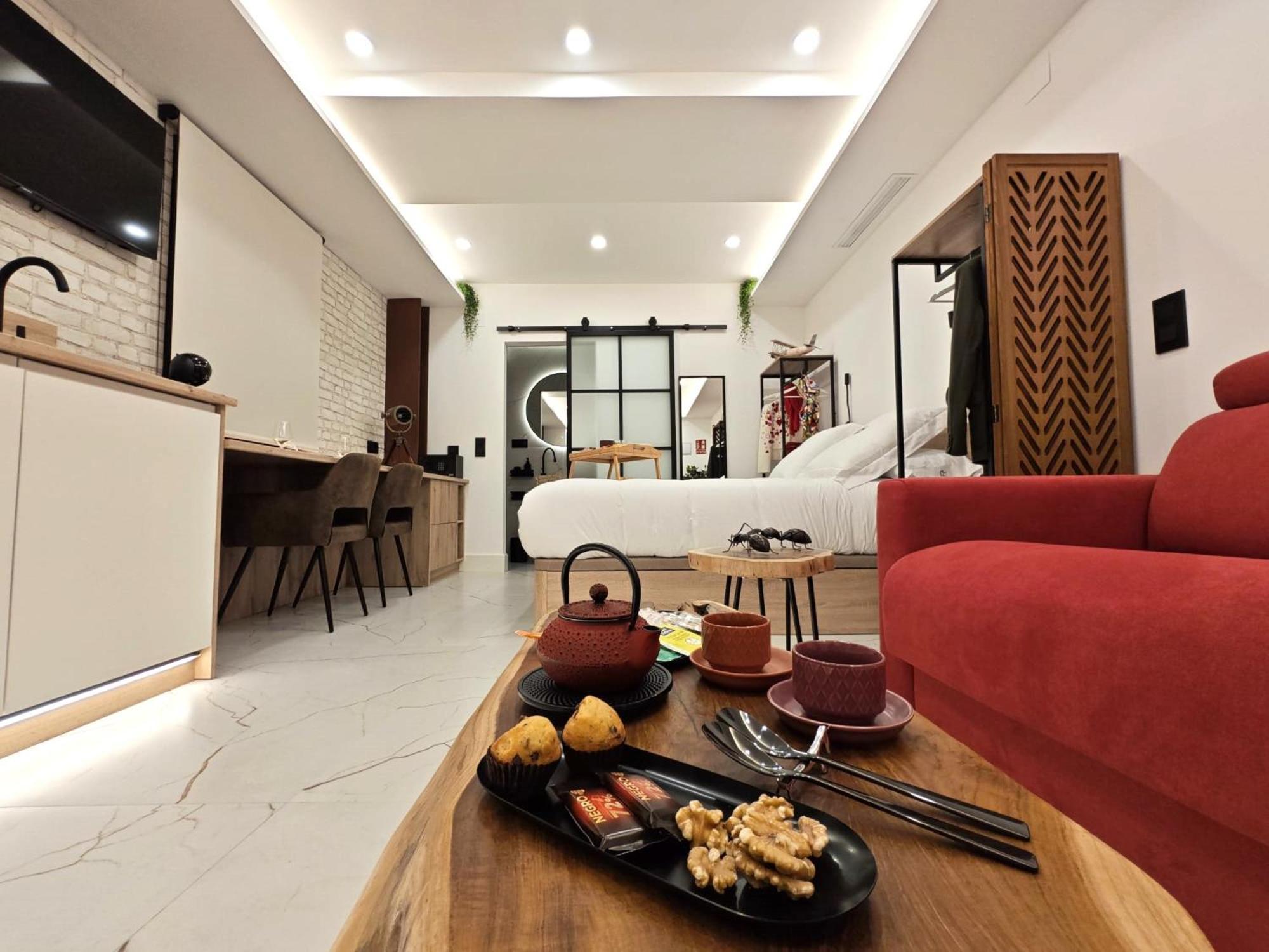 La Parada Del Rey - Luxury Suites Plasencia Ngoại thất bức ảnh