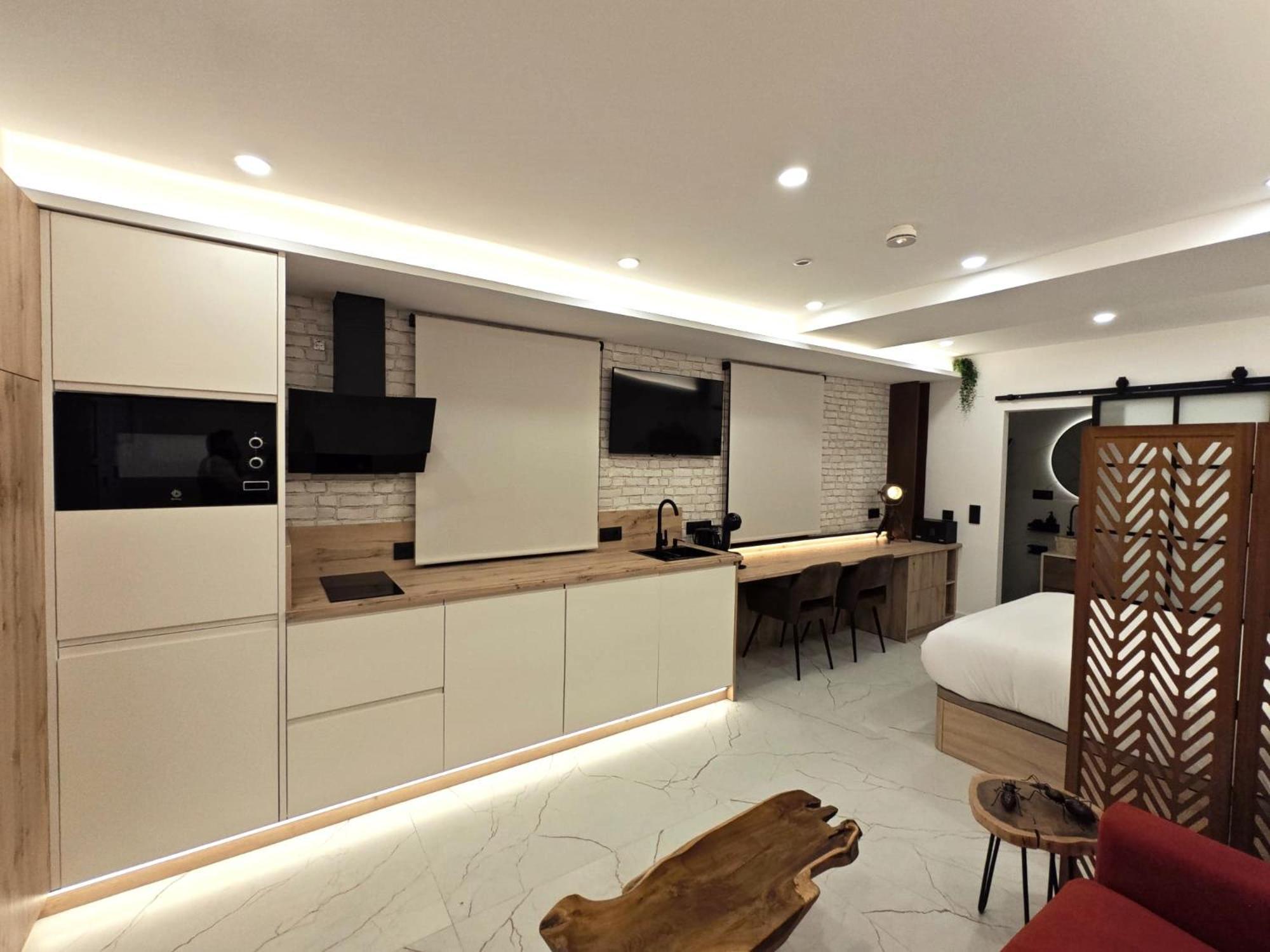 La Parada Del Rey - Luxury Suites Plasencia Ngoại thất bức ảnh